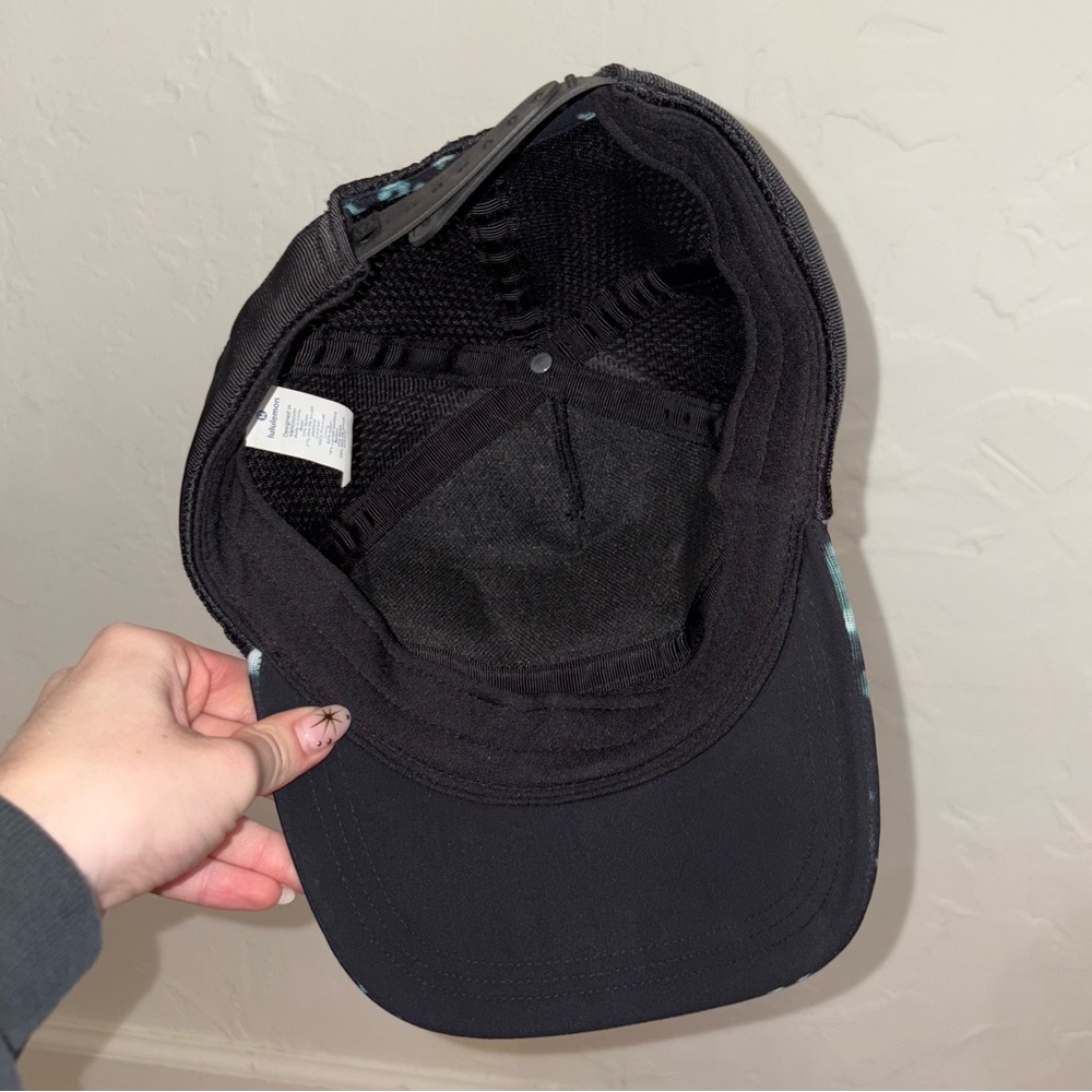 Lululemon Dash & Splash Pixel Haze Mesh Patterned Cap - Picture 7 of 9